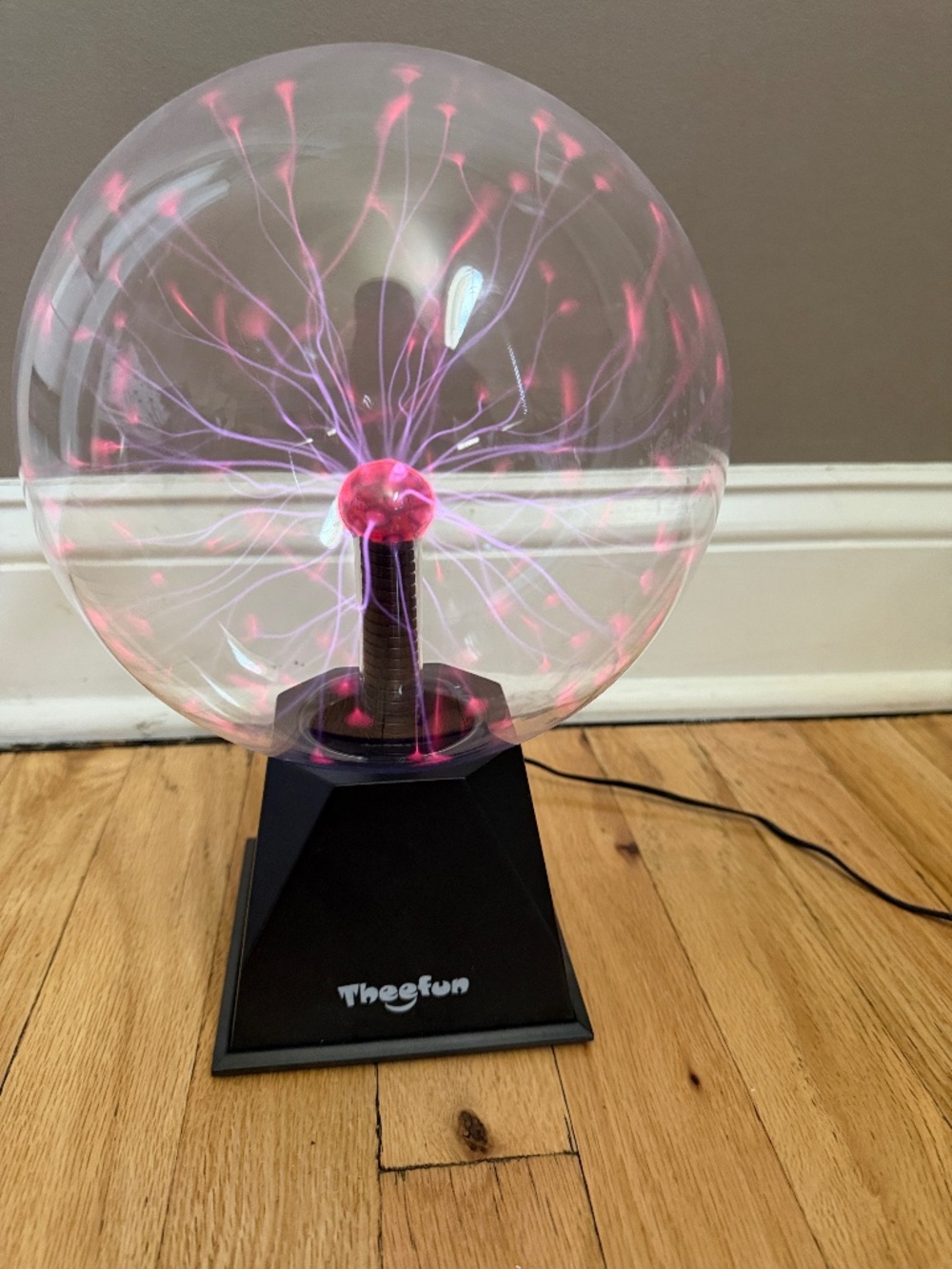 Plasma Ball 8" Diameter Globe Touch & Sound Sensitive Ball Lamp Electric Light